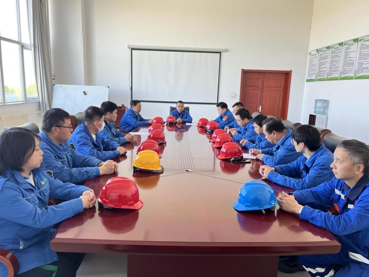 高度重视 全员加入 菠菜担保网筑牢清静生产防地