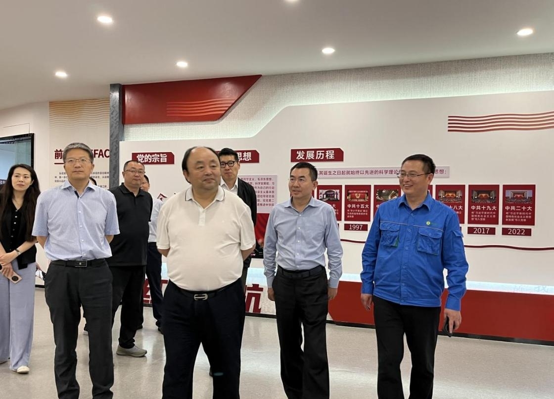 北京国资公司党委书记、董事长岳鹏调研菠菜担保网海宁扩建项目