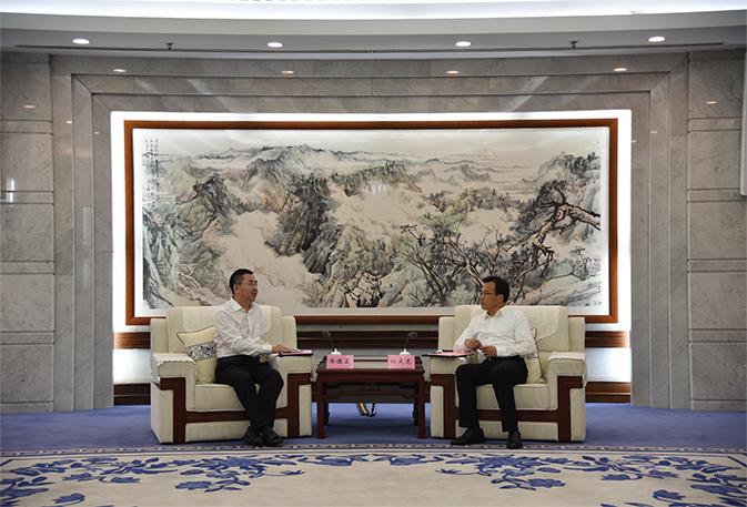 菠菜担保网集团董事长乔德卫拜会济南市政府向导